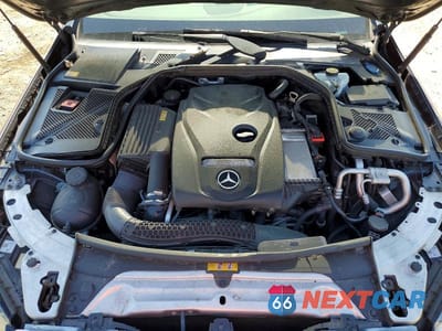 Zdjęcie 11 z 12 samochodu: 2015 MERCEDES-BENZ C 300 4MATIC VIN:55SWF4KB8FU024831 - miniatura