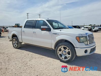 Czwarte zdjęcie samochodu z boku: 2011 FORD F150 SUPERCREW VIN:1FTFW1E60BFB55711 - miniatura