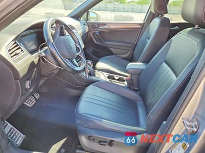 Zdjęcie 7 z 13 samochodu: 2023 VOLKSWAGEN TIGUAN SE R-LINE BLACK VIN:3VVCB7AXXPM016565 - miniatura