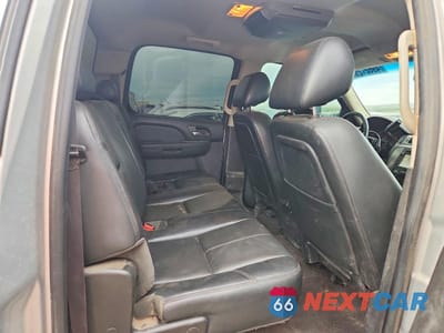 Zdjęcie 10 z 12 samochodu: 2013 CHEVROLET SILVERADO K3500 LTZ VIN:1GC4K1C82DF221119 - miniatura