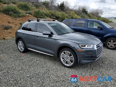 Czwarte zdjęcie samochodu z boku: 2019 AUDI Q5 PREMIUM PLUS VIN:WA1BNAFY3K2104948 - miniatura