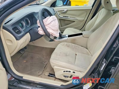 Zdjęcie 7 z 12 samochodu: 2013 VOLVO S60 T5 VIN:YV1612FS0D2222635 - miniatura
