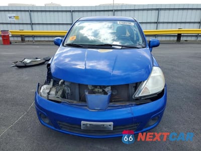 Piąte zdjęcie samochodu w środku: 2011 NISSAN VERSA 1.8 S VIN:3N1BC1CP8BL456948 - miniatura