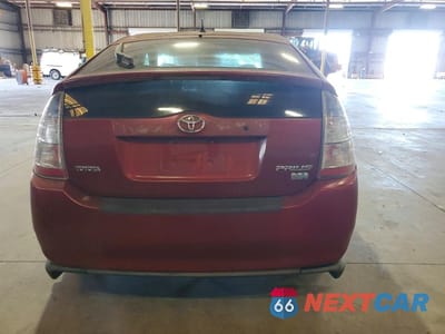Zdjęcie 6 z 12 samochodu: 2005 TOYOTA PRIUS BASE VIN:JTDKB20U053023270 - miniatura