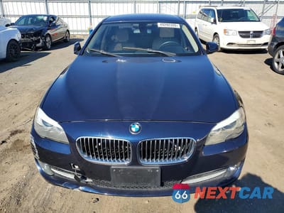Piąte zdjęcie samochodu w środku: 2013 BMW 528 XI VIN:WBAXH5C58DDW13345 - miniatura