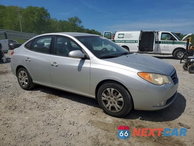 Czwarte zdjęcie samochodu z boku: 2009 HYUNDAI ELANTRA GLS VIN:KMHDU46D59U761535 - miniatura