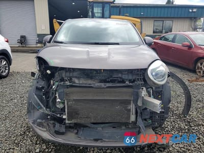 Piąte zdjęcie samochodu w środku: 2016 FIAT 500X EASY VIN:ZFBCFYBT6GP510083 - miniatura