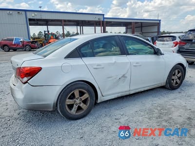 Trzecie zdjęcie samochodu z tyłu: 2015 CHEVROLET CRUZE LT VIN:1G1PC5SB6F7143108 - miniatura