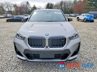 Piąte zdjęcie samochodu w środku: 2026 BMW X1 M35I VIN:WBX13EF02T5481377 - miniatura