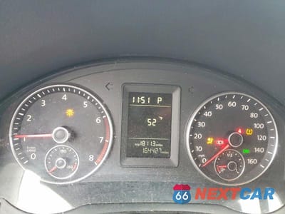 Zdjęcie 9 z 12 samochodu: 2010 VOLKSWAGEN JETTA VIN:3VWAZ7AJ5AM127123 - miniatura