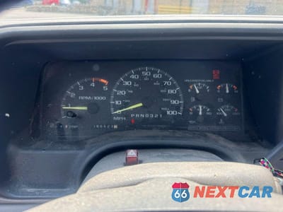 Zdjęcie 8 z 10 samochodu: 2005 GMC SIERRA VIN:1GTEK14HX52508769 - miniatura