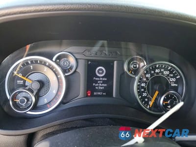 Zdjęcie 9 z 12 samochodu: 2022 RAM 3500 TRADESMAN VIN:3C63RRGL7NG359170 - miniatura