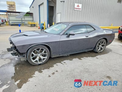 2015 DODGE CHALLENGER SXT PLUS 2C3CDZBG8FH906339 - główne zdjęcie licytacji z USA - miniatura