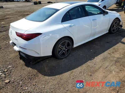 Trzecie zdjęcie samochodu z tyłu: 2024 MERCEDES-BENZ CLA 250 4MATIC VIN:W1K5J4HB3RN479326 - miniatura