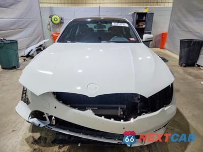 Piąte zdjęcie samochodu w środku: 2022 BMW 330XI VIN:3MW5R7J07N8C78200 - miniatura