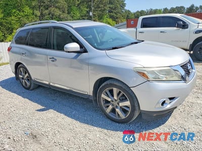 Czwarte zdjęcie samochodu z boku: 2015 NISSAN PATHFINDER PLATINUM VIN:5N1AR2MN6FC609351 - miniatura