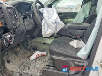 Zdjęcie 7 z 11 samochodu: 2024 CHEVROLET SILVERADO K1500 VIN:1GCUDAED7RZ183672 - miniatura