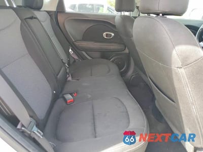 Zdjęcie 10 z 11 samochodu: 2017 KIA SOUL + VIN:KNDJP3A56H7441307 - miniatura