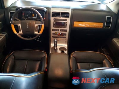Zdjęcie 8 z 13 samochodu: 2009 LINCOLN MKX VIN:2LMDU68C69BJ11655 - miniatura