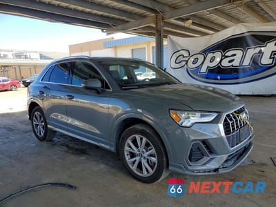 Czwarte zdjęcie samochodu z boku: 2021 AUDI Q3 PREMIUM PLUS S LINE 45 VIN:WA1EECF32M1044425 - miniatura