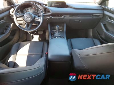 Zdjęcie 8 z 12 samochodu: 2022 MAZDA 3 SELECT VIN:JM1BPAKL1N1506777 - miniatura