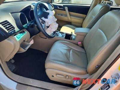Zdjęcie 7 z 12 samochodu: 2011 TOYOTA HIGHLANDER HYBRID VIN:JTEBC3EH3B2001713 - miniatura