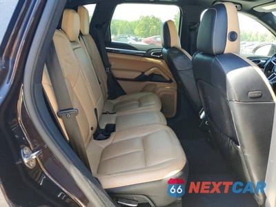 Zdjęcie 11 z 13 samochodu: 2018 PORSCHE CAYENNE VIN:WP1AA2A29JKA06039 - miniatura