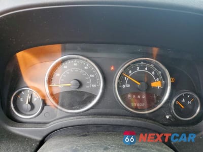Zdjęcie 9 z 13 samochodu: 2016 JEEP COMPASS LATITUDE VIN:1C4NJCEA7GD716340 - miniatura