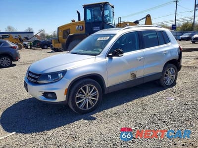 2015 VOLKSWAGEN TIGUAN S WVGBV7AX8FW585393 - główne zdjęcie licytacji z USA - miniatura