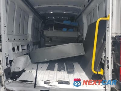 Zdjęcie 10 z 14 samochodu: 2023 FORD TRANSIT VIN:1FTBR1C86PKA21357 - miniatura