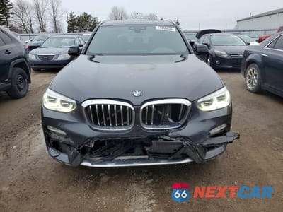 Piąte zdjęcie samochodu w środku: 2018 BMW X3 XDRIVE30I VIN:5UXTR9C50JLA44645 - miniatura