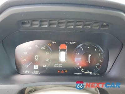 Zdjęcie 9 z 13 samochodu: 2021 VOLVO XC90 T5 MOMENTUM VIN:YV4102CK8M1680563 - miniatura