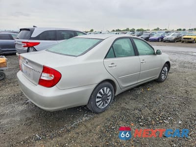 Trzecie zdjęcie samochodu z tyłu: 2004 TOYOTA CAMRY LE VIN:4T1BE32K34U831223 - miniatura