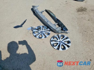 Zdjęcie 12 z 13 samochodu: 2020 TOYOTA PRIUS VIN:JTDKARFP2L3153450 - miniatura