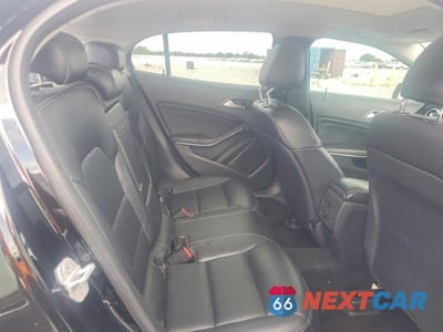 Zdjęcie 10 z 13 samochodu: 2015 MERCEDES-BENZ GLA 250 VIN:WDCTG4EB6FJ108775 - miniatura