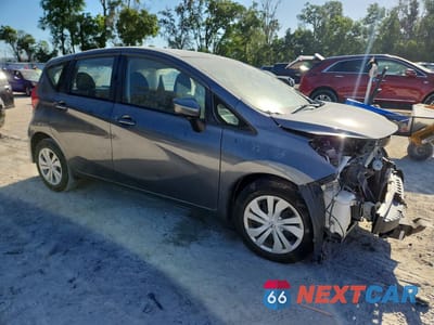 Czwarte zdjęcie samochodu z boku: 2019 NISSAN VERSA NOTE SV VIN:3N1CE2CPXKL360081 - miniatura