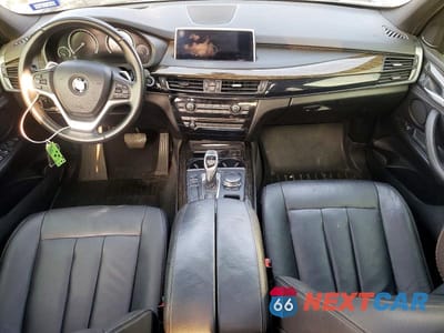 Zdjęcie 8 z 13 samochodu: 2018 BMW X5 SDRIVE35I VIN:5UXKR2C53J0X09409 - miniatura
