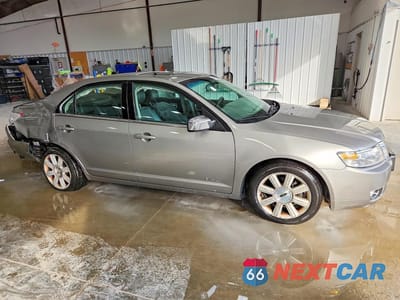 Czwarte zdjęcie samochodu z boku: 2008 LINCOLN MKZ VIN:3LNHM26T38R618294 - miniatura
