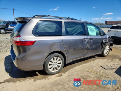 Trzecie zdjęcie samochodu z tyłu: 2017 TOYOTA SIENNA XLE PREMIUM 7-PASSENGER VIN:5TDDZ3DC0HS149952 - miniatura