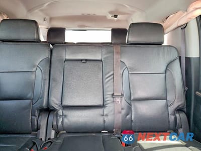 Zdjęcie 10 z 14 samochodu: 2016 CHEVROLET SUBURBAN C1500 LS VIN:1GNSCGKC0GR363198 - miniatura