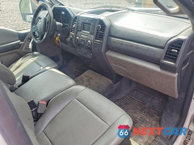 Zdjęcie 8 z 12 samochodu: 2017 FORD F250 SUPER DUTY VIN:1FDBF2A64HEB15149 - miniatura
