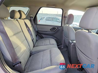 Zdjęcie 11 z 13 samochodu: 2005 FORD ESCAPE XLT VIN:1FMYU93125KA39681 - miniatura