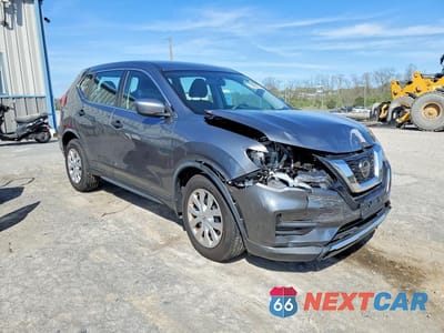 Czwarte zdjęcie samochodu z boku: 2018 NISSAN ROGUE S VIN:KNMAT2MV1JP551088 - miniatura