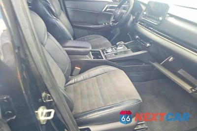 Piąte zdjęcie samochodu w środku: 2023 MITSUBISHI OUTLANDER SE VIN:JA4J3UA80PZ047228 - miniatura