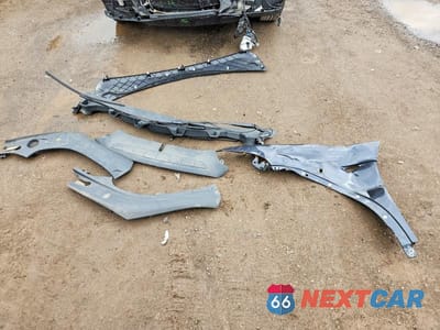 Zdjęcie 13 z 14 samochodu: 2024 TESLA MODEL X VIN:7SAXCDE50RF447821 - miniatura