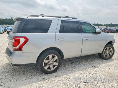 Trzecie zdjęcie samochodu z tyłu: 2020 FORD EXPEDITION XLT VIN:1FMJU1HT5LEA05999 - miniatura