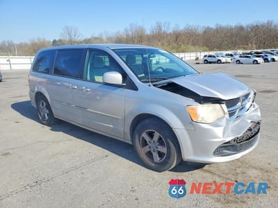 Czwarte zdjęcie samochodu z boku: 2012 DODGE GRAND CARAVAN SXT VIN:2C4RDGCGXCR275530 - miniatura