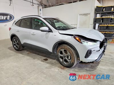 Czwarte zdjęcie samochodu z boku: 2025 FORD ESCAPE ST LINE SELECT VIN:1FMCU9NA3SUB03041 - miniatura