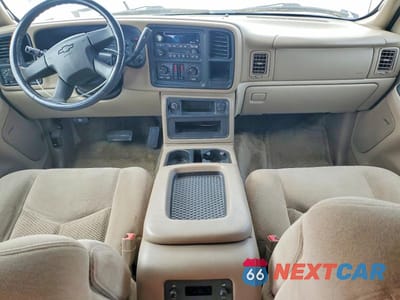 Zdjęcie 8 z 12 samochodu: 2003 CHEVROLET TAHOE C1500 VIN:1GNEC13Z03R180018 - miniatura