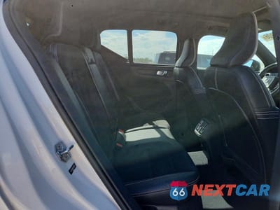 Zdjęcie 10 z 13 samochodu: 2021 VOLVO XC40 T4 R-DESIGN VIN:YV4AC2HM4M2491372 - miniatura